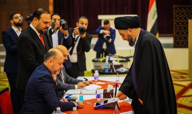 Iraklılar, 10 yıl sonra yerel seçimler için sandık başında