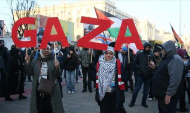 Viyana'da İşgalci İsrail'in Gazze'ye yönelik saldırıları bir kez daha protesto edildi