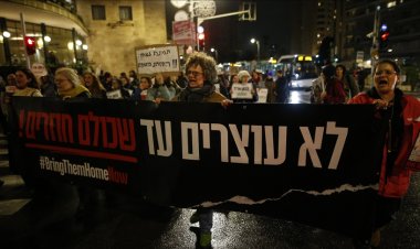 Siyonist İsrailli esir yakınları Kudüs ve Tel Aviv'de gösteri düzenledi