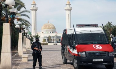 Tunus'ta OHAL'i uzatma kararı