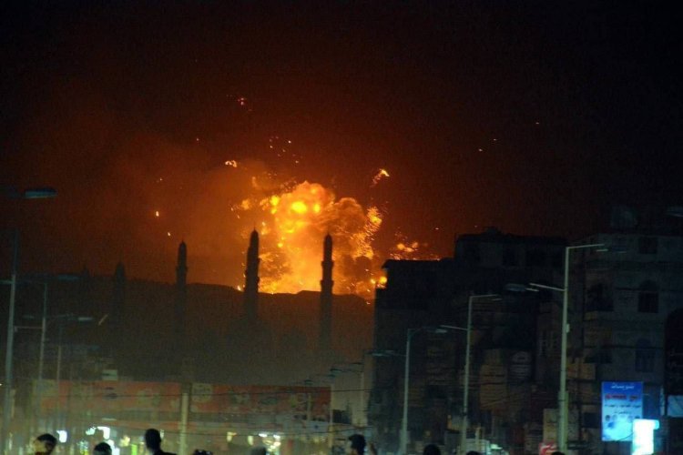 Emperyalist ABD ve İngiltere, Yemen'de saldırı başlattı