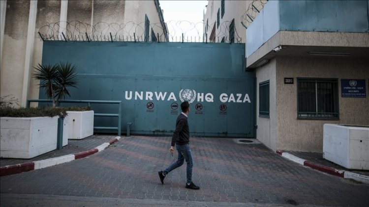 Ünlü hukukçu Francis Boyle'a göre UNRWA'ya desteğini kesen ülkeler Soykırım Sözleşmesi'ni ihlal ediyor