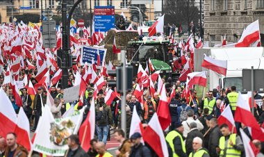 Polonya'da binlerce çiftçi, AB'nin tarım politikalarını protesto etti