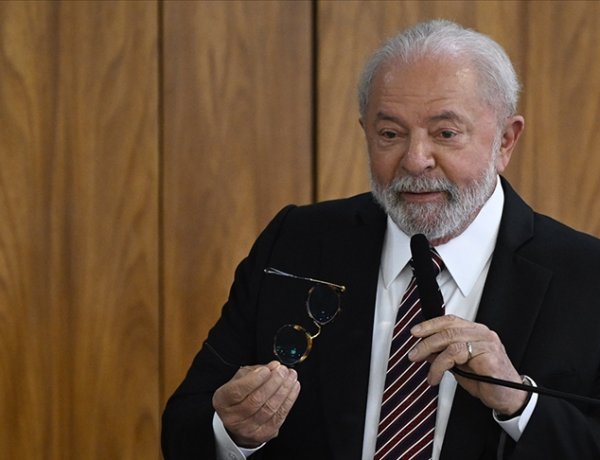 Brezilya lideri Lula da Silva, gözaltına alınan Bolsonaro'nun cezasını çekeceğini söyledi