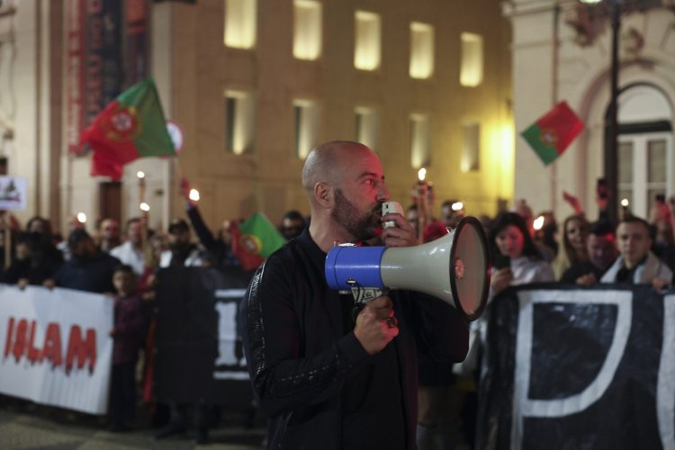 Portekiz'de aşırı sağcılar "göç ve İslam karşıtı " gösteri düzenledi