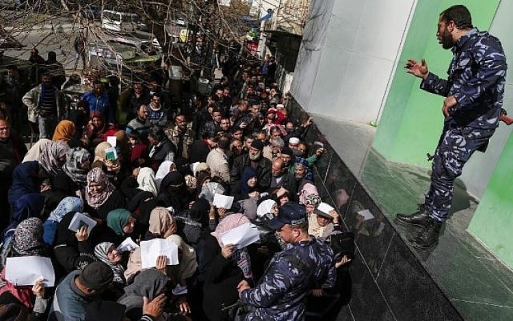 İşgalci İsrail'in çekildiği bölgelerde Hamas geçici polis karakolları kurdu