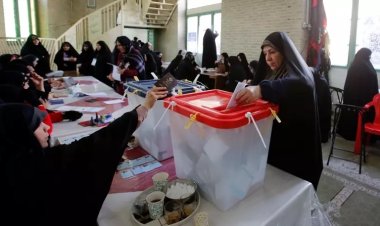 İran'da parlamento ve Uzmanlar Meclisi seçiminde oy sayımı tamamlandı