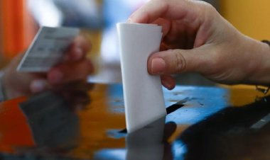 Portekizliler, erken genel seçim için yarın sandığa gidiyor