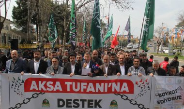 Peygamber Sevdalıları: siyonistlerle ticari ilişkilerini kesmeyenlerin İslam'a ve Ümmete ihanet içinde oldukları açıktır