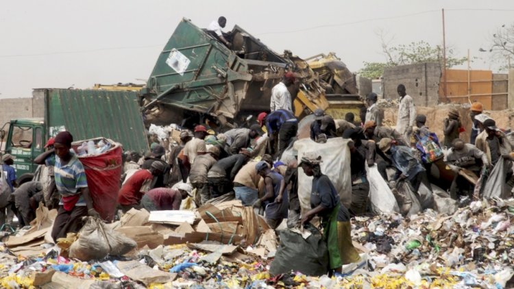 Afrika'nın "ekonomik devi" Nijerya yoksulluğa çözüm bulamıyor