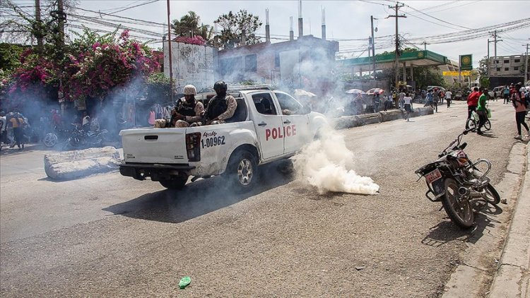 Haiti'de şiddet olayları: Binlerce mahkum hapishaneden kaçtı