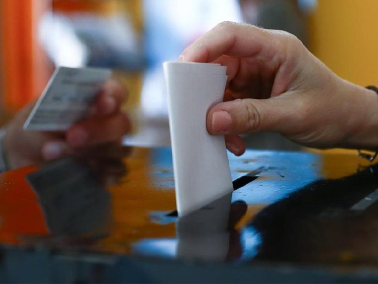Portekizliler, erken genel seçim için yarın sandığa gidiyor