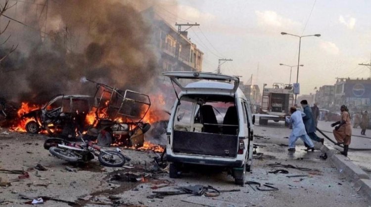 Pakistan'da karakola saldırı: 7 asker hayatını kaybetti