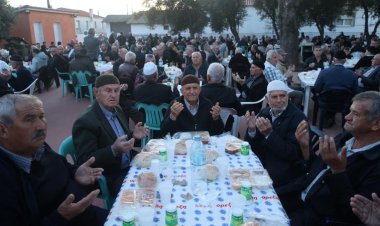 Kadir Gecesi dünyadaki müslümanları bir araya getirdi