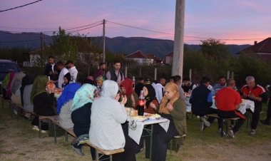 Avrupa Yetim Eli Makedonya'lı Müslümanları iftarda buluşturuyor