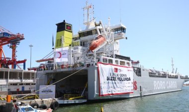 Türkiye'den Gazze'ye uğurlanan "9. İyilik Gemisi" Mısır'a ulaştı