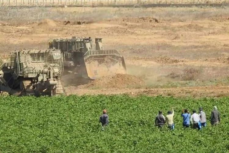 İşgalci teröristler, tarım arazilerine buldozerlerle zarar veriyor