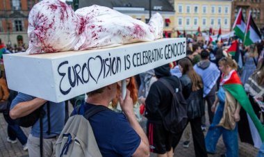 Malmö'de on binlerce kişi İşgalci İsrail'in Eurovision Şarkı Yarışması'na katılımını protesto etti