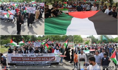 Dicle Üniversitesi öğrencileri Refah'taki saldırıları kınamak için yürüyüş düzenledi