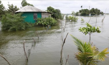 Bangladeş'te sel felaketi nedeniyle 10 bin aile mahsur kaldı