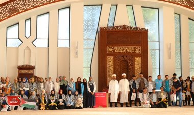 Mezuniyetlerini Gazzeli şehit öğrencilere armağan ettiler