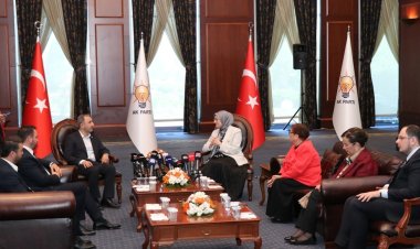 HÜDA PAR siyasi partilerle bayramlaştı