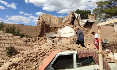 İran'da deprem: Ölü ve yaralılar var!