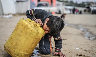 'Gazze'de binlerce aile kirli deniz suyuna muhtaç bırakılıyor'