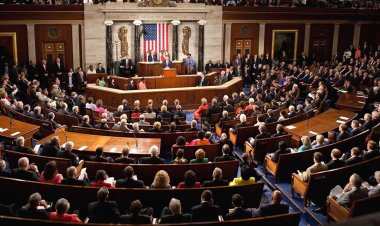 Trump'ın çok istediği "vergi indirimi tasarısı" Temsilciler Meclisi'nden geçti