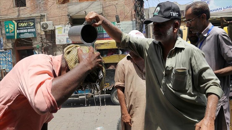 Pakistan'da aşırı sıcaklar nedeniyle 29 kişi öldü
