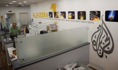 İşgalci sözde mahkeme  Al Jazeera'nın faaliyetlerine getirilen yasağı 45 gün daha uzattı