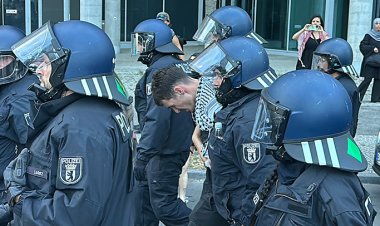 Berlin'de Filistin'e destek gösterisine polis saldırdı