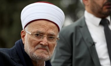 İsrail Mescid-i Aksa İmam Hatibi İkrime Sabri'nin evine baskın düzenledi