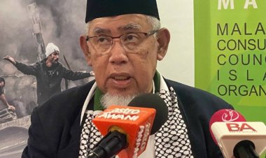 Malezya İslam Örgütü Danışma Konseyi Başkanı: Müslümanlar dünya kibirli güçlerini boykot etmeli