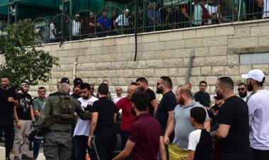 Harem-i İbrahim Camisinde cuma namazı İsrail kısıtlamaları altında kılındı