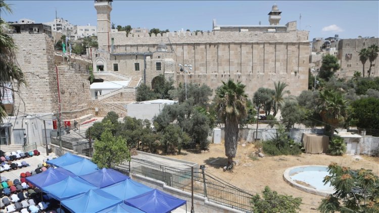 İsrail, Harem-i İbrahim Camisinde Cuma namazı kılınmasını engelledi