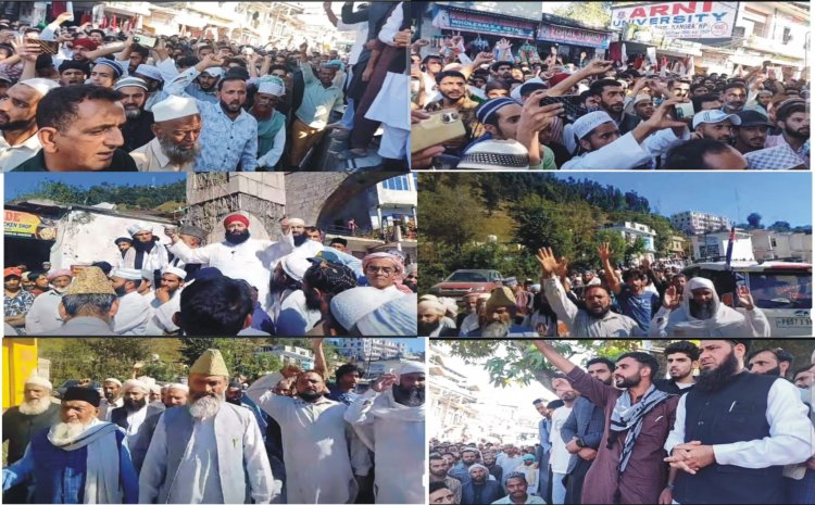 Keşmir’de Hindu Rahibin Hazreti Peygamber’e hakaretini halk protesto etti