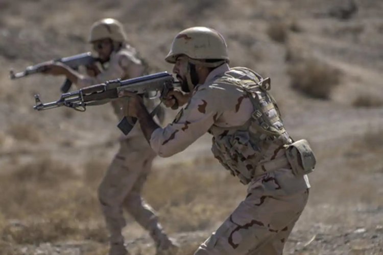 Pakistan ve İran'da güvenlik görevlilerine saldırılar