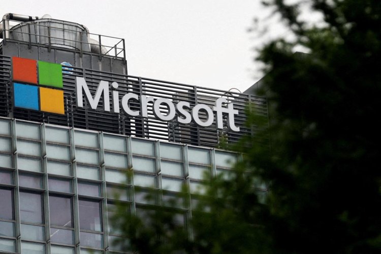 Microsoft, Gazze'de katledilenler için sessiz protesto düzenleyen iki çalışanını işten çıkardı