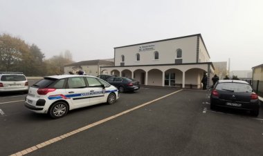 Fransa'da camiye yönelik kundaklama girişimi