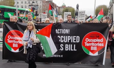 Dublin'de Gazze'ye destek için ulusal yürüyüş düzenlendi