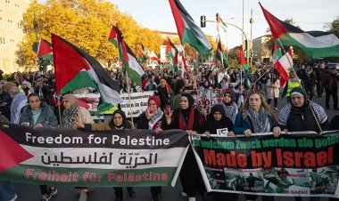 Alman aydınlardan hükümete: Filistinlilerin yok edilmesini desteklemeyi bırakın!