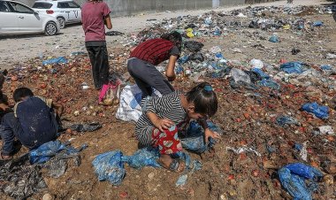 BM: Gazze'de insanlar çöp yığınlarında yiyecek arıyor