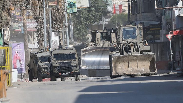 İsrail, Batı Şeria'nın Cenin kentine buldozerlerle baskın düzenledi