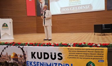 Kayseri'de "Yolumuzu Aydınlatan Yıldızlar" programı düzenlendi