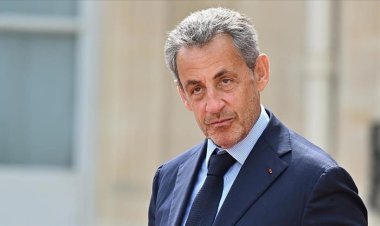 Fransa'da "telekulak" davasında Sarkozy'nin cezası onandı