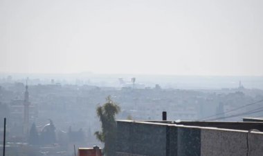 Suriye'nin Kamışlı kentinde uçak hareketliliği