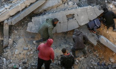 İsrail, Gazze'de iki eve saldırdı, ikisi çocuk 12 Filistinli şehid oldu