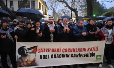 HÜDA PAR Bursa'da bir araya gelerek Gazze ve Filistin için dua etti