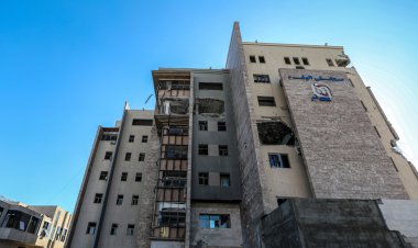 İşgalci İsrail, Gazze'de El-Ehli Baptist ve Vefa Hastanesi'ne saldırdı
